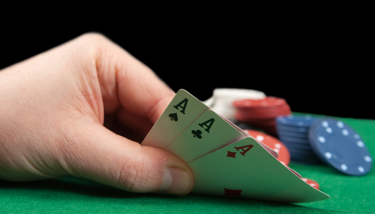 The Psychology of Luck in Online Gambling: Exploring Superstitions and Beliefs