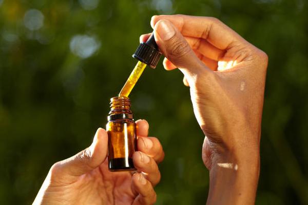 Enhance Your Sleep: The Ultimate Guide to Finding the Best CBD Oil in Canada